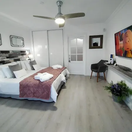 Playa Monis 1 Apartment *